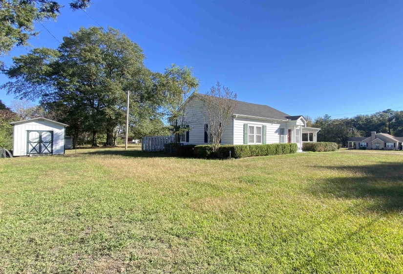 240 OAK ST, Adamsville, Tennessee 38310, 3 Bedrooms Bedrooms, 7 Rooms Rooms,1 BathroomBathrooms,Residential,For Sale,OAK,10209118