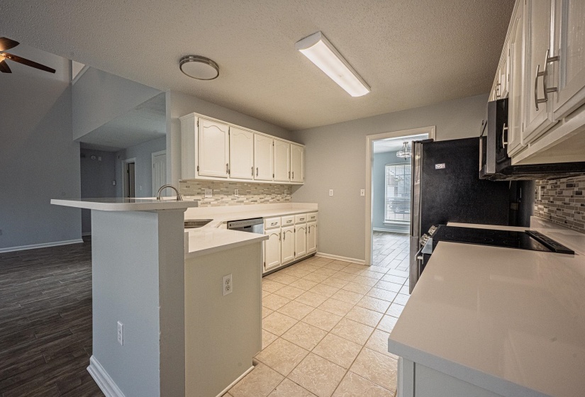 9442 CLUB WALK CT, Lakeland, Tennessee 38002, 3 Bedrooms Bedrooms, 7 Rooms Rooms,2.1 BathroomsBathrooms,Residential,For Sale,CLUB WALK,10199137