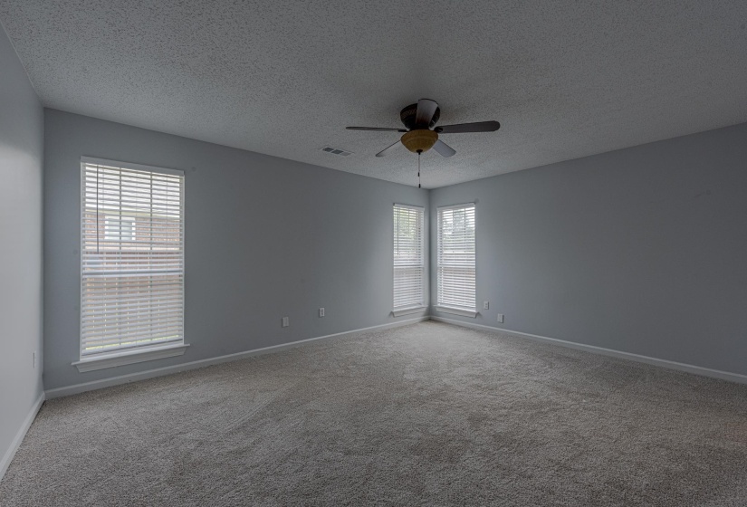 9442 CLUB WALK CT, Lakeland, Tennessee 38002, 3 Bedrooms Bedrooms, 7 Rooms Rooms,2.1 BathroomsBathrooms,Residential,For Sale,CLUB WALK,10199137