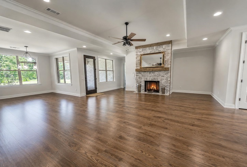 834 CYPRESS ROCK CV, Collierville, Tennessee 38017, 5 Bedroom Bedrooms, 15 Room Rooms,4.1 BathroomBathrooms,Residential,For Sale,CYPRESS ROCK,0,10209158