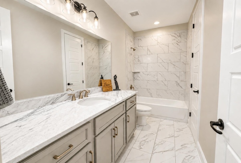 834 CYPRESS ROCK CV, Collierville, Tennessee 38017, 5 Bedroom Bedrooms, 15 Room Rooms,4.1 BathroomBathrooms,Residential,For Sale,CYPRESS ROCK,0,10209158