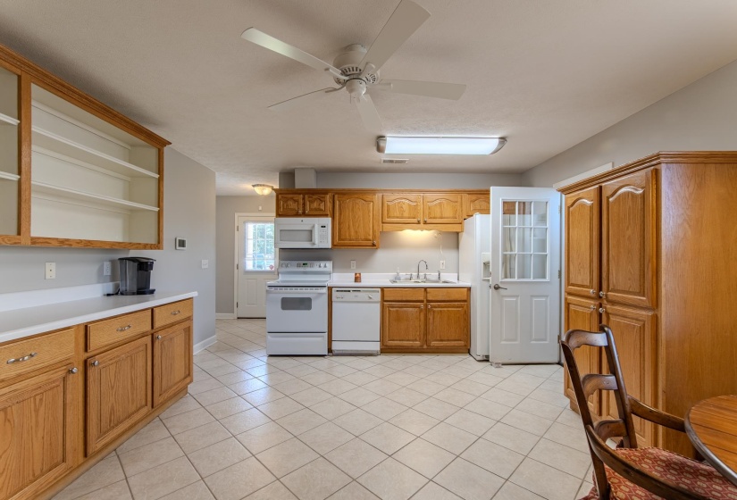 6170 226 HWY, Savannah, Tennessee 38372, 4 Bedroom Bedrooms, 9 Room Rooms,3.1 BathroomBathrooms,Residential,For Sale,226,0,10209163