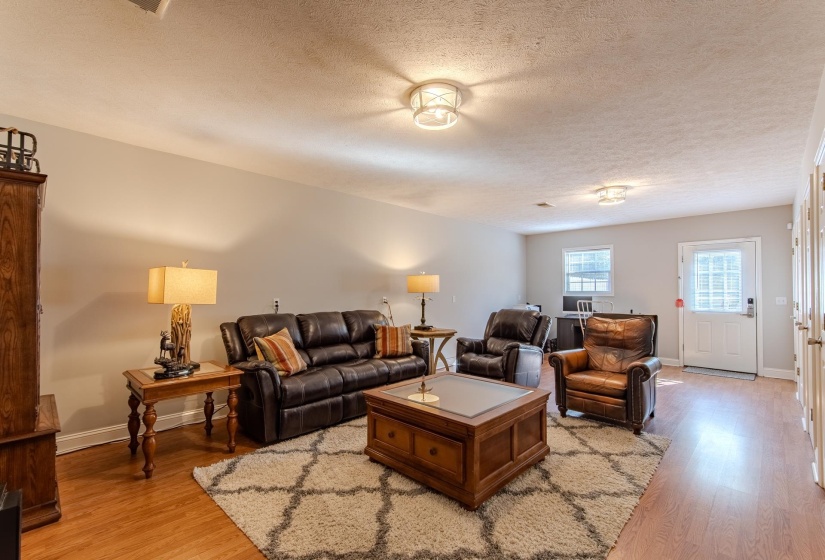 6170 226 HWY, Savannah, Tennessee 38372, 4 Bedroom Bedrooms, 9 Room Rooms,3.1 BathroomBathrooms,Residential,For Sale,226,0,10209163