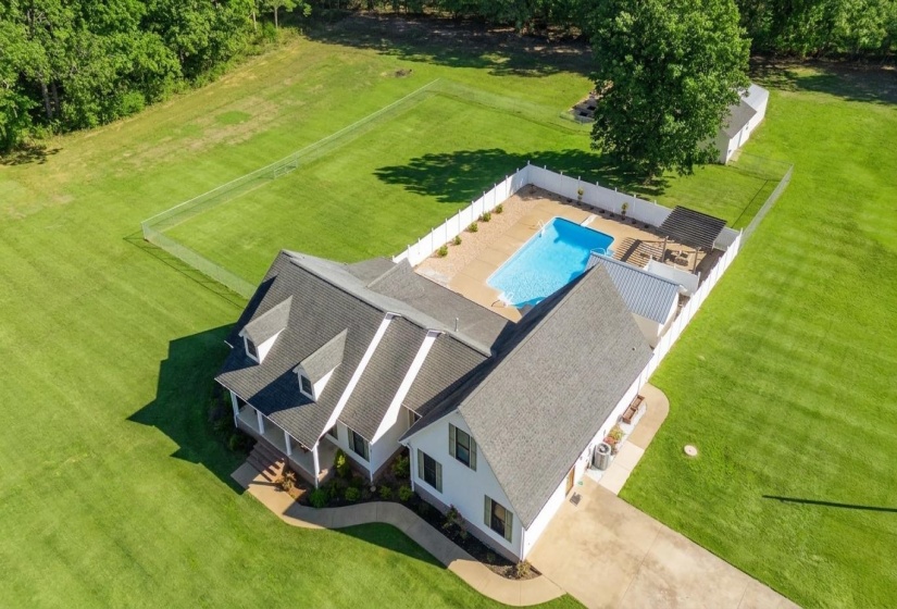 145 TOM WAY, Savannah, Tennessee 38372, 4 Bedroom Bedrooms, 14 Room Rooms,3 BathroomBathrooms,Residential,For Sale,TOM,0,10209200