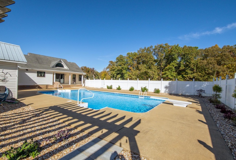 145 TOM WAY, Savannah, Tennessee 38372, 4 Bedroom Bedrooms, 14 Room Rooms,3 BathroomBathrooms,Residential,For Sale,TOM,0,10209200