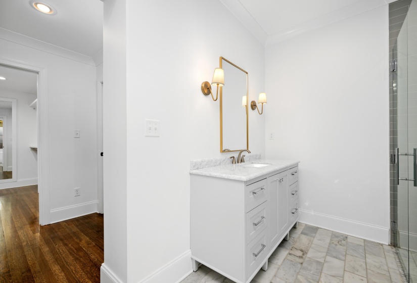 441 WARING RD, Memphis, Tennessee 38117, 5 Bedrooms Bedrooms, 8 Rooms Rooms,3 BathroomsBathrooms,Residential,For Sale,WARING,10209212