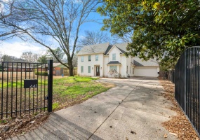 441 WARING RD, Memphis, Tennessee 38117, 5 Bedrooms Bedrooms, 8 Rooms Rooms,3 BathroomsBathrooms,Residential,For Sale,WARING,10209212 441 WARING RD, Memphis, Tennessee 38117, 5 Bedrooms Bedrooms, 8 Rooms Rooms,3 BathroomsBathrooms,Residential,For Sale,WARING,10209212
