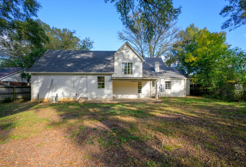 441 WARING RD, Memphis, Tennessee 38117, 5 Bedrooms Bedrooms, 8 Rooms Rooms,3 BathroomsBathrooms,Residential,For Sale,WARING,10209212