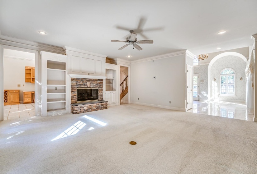 1887 ALMADALE LAKE DR, Collierville, Tennessee 38017, 5 Bedrooms Bedrooms, 10 Rooms Rooms,4.1 BathroomsBathrooms,Residential,For Sale,ALMADALE LAKE,10209244