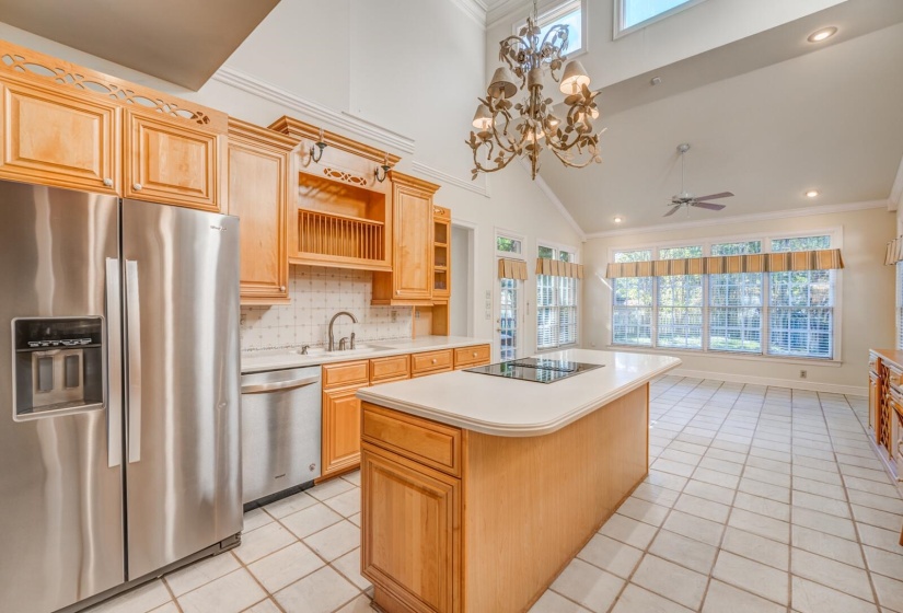 1887 ALMADALE LAKE DR, Collierville, Tennessee 38017, 5 Bedrooms Bedrooms, 10 Rooms Rooms,4.1 BathroomsBathrooms,Residential,For Sale,ALMADALE LAKE,10209244