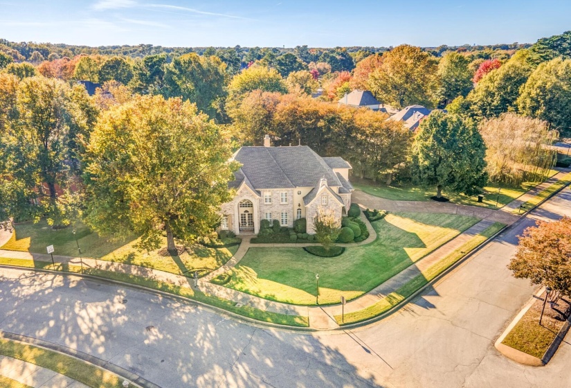 1887 ALMADALE LAKE DR, Collierville, Tennessee 38017, 5 Bedrooms Bedrooms, 10 Rooms Rooms,4.1 BathroomsBathrooms,Residential,For Sale,ALMADALE LAKE,10209244