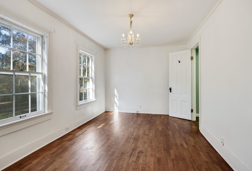 233 GRAND AVE, Brownsville, Tennessee 38012-2456, 4 Bedrooms Bedrooms, 8 Rooms Rooms,3 BathroomsBathrooms,Residential,For Sale,GRAND,10209324