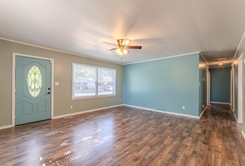 285 THOMAS ST, Savannah, Tennessee 38372, 3 Bedrooms Bedrooms, 7 Rooms Rooms,1 BathroomBathrooms,Residential,For Sale,THOMAS,10209332