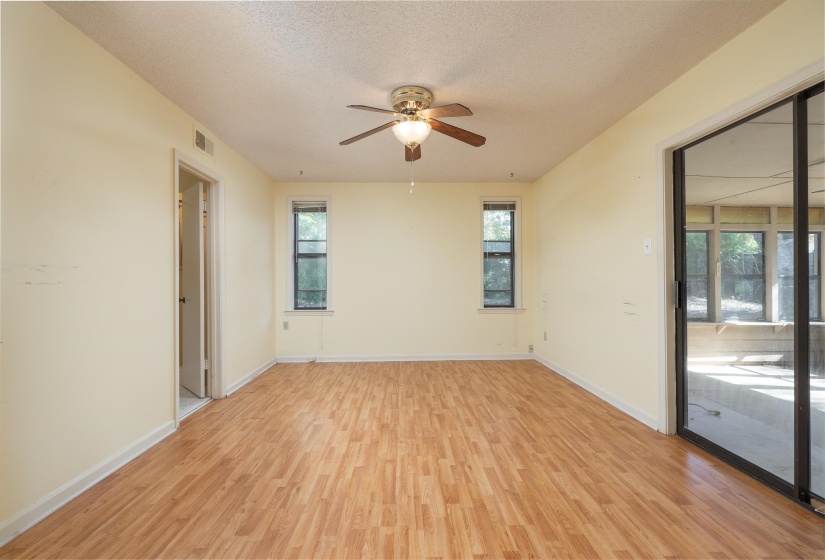 2184 WILDERNESS CV, Germantown, Tennessee 38139, 3 Bedrooms Bedrooms, 6 Rooms Rooms,2 BathroomsBathrooms,Residential,For Sale,WILDERNESS,10209338