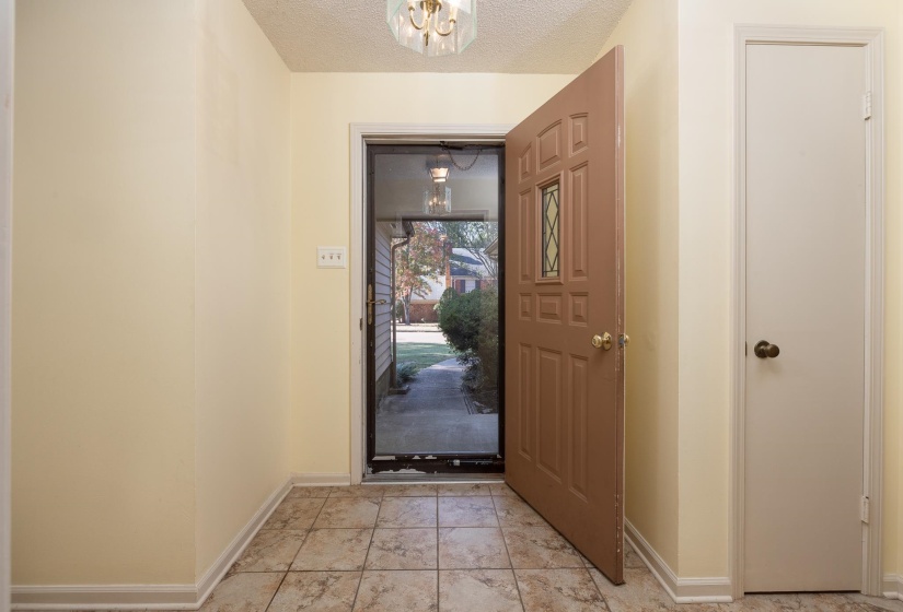 2184 WILDERNESS CV, Germantown, Tennessee 38139, 3 Bedrooms Bedrooms, 6 Rooms Rooms,2 BathroomsBathrooms,Residential,For Sale,WILDERNESS,10209338