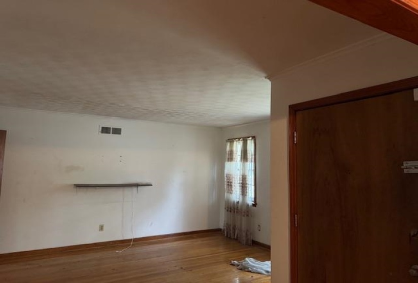 1961 CROYDON AVE, Memphis, Tennessee 38116, 3 Bedrooms Bedrooms, 7 Rooms Rooms,2 BathroomsBathrooms,Residential,For Sale,CROYDON,10209341