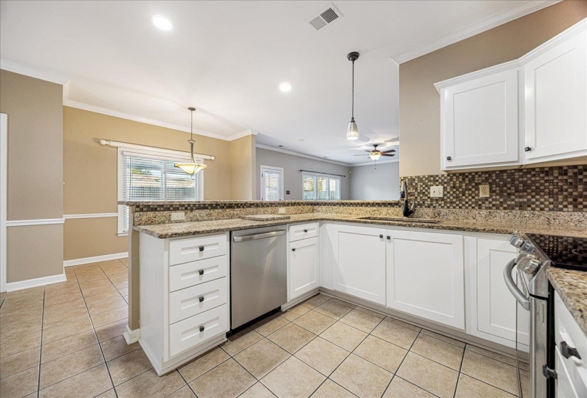 1965 CAPAS CV, Memphis, Tennessee 38016, 4 Bedrooms Bedrooms, 8 Rooms Rooms,2.1 BathroomsBathrooms,Residential,For Sale,CAPAS,10209342