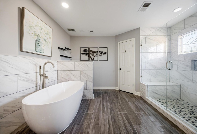 1965 CAPAS CV, Memphis, Tennessee 38016, 4 Bedrooms Bedrooms, 8 Rooms Rooms,2.1 BathroomsBathrooms,Residential,For Sale,CAPAS,10209342