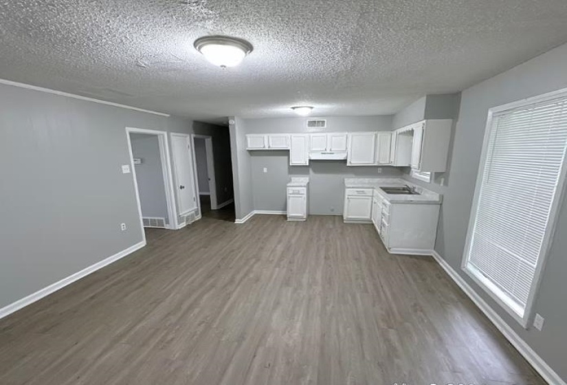 901 CHESTERTON DR, Memphis, Tennessee 38127, 3 Bedrooms Bedrooms, 3 Rooms Rooms,1 BathroomBathrooms,Residential,For Sale,CHESTERTON,10209469