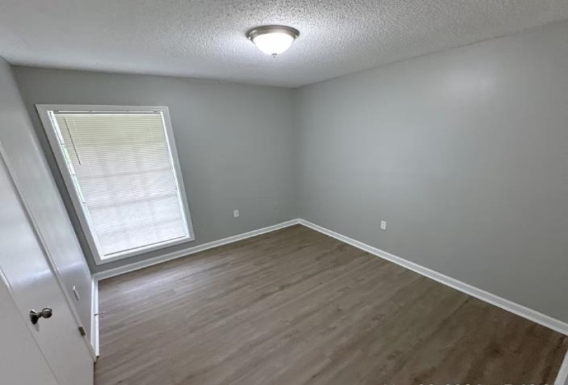 901 CHESTERTON DR, Memphis, Tennessee 38127, 3 Bedrooms Bedrooms, 3 Rooms Rooms,1 BathroomBathrooms,Residential,For Sale,CHESTERTON,10209469