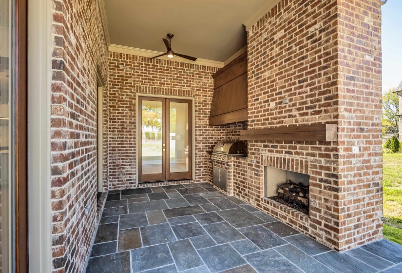 9136 WILDER RUN CIR, Germantown, Tennessee 38138, 4 Bedrooms Bedrooms, 9 Rooms Rooms,4.1 BathroomsBathrooms,Residential,For Sale,WILDER RUN,10195735