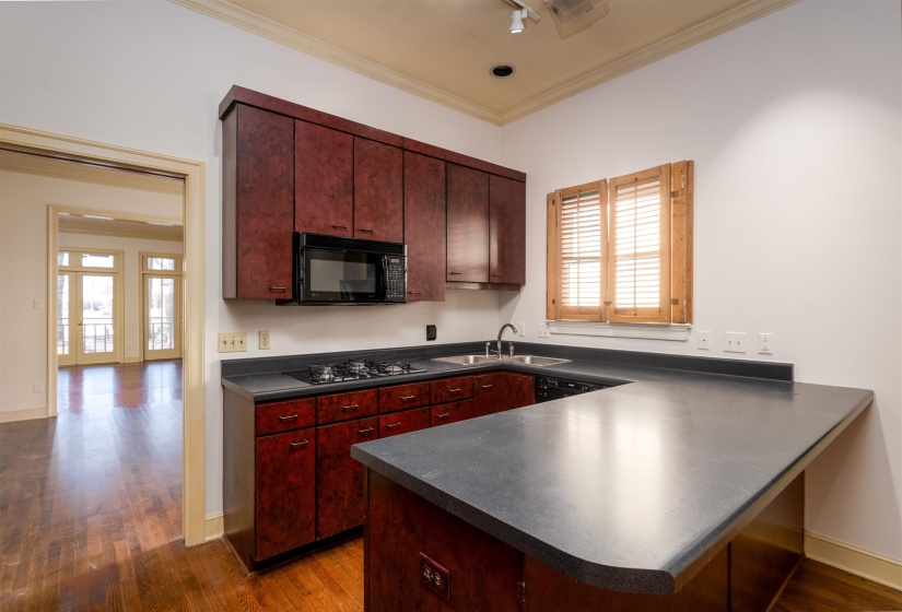 805 HARBOR ISLE CIR, Memphis, Tennessee 38103, 4 Bedrooms Bedrooms, 7 Rooms Rooms,3.1 BathroomsBathrooms,Residential,For Sale,HARBOR ISLE,10209488