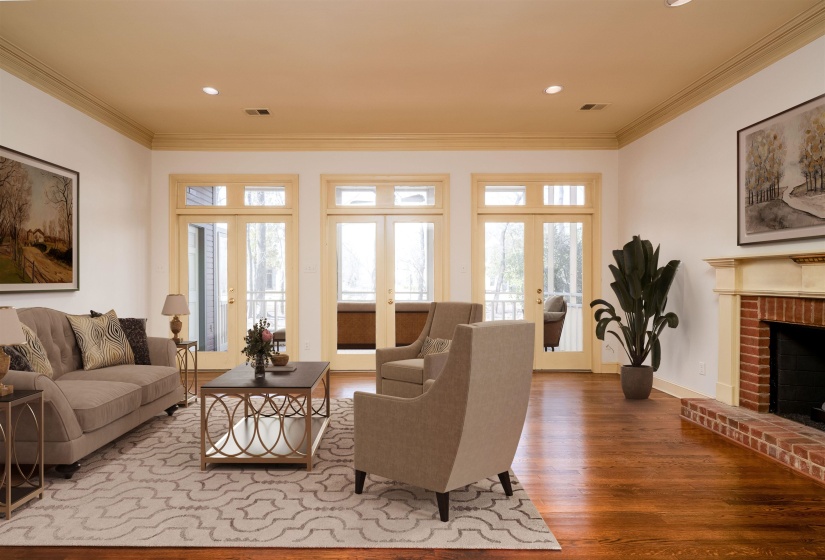 805 HARBOR ISLE CIR, Memphis, Tennessee 38103, 4 Bedrooms Bedrooms, 7 Rooms Rooms,3.1 BathroomsBathrooms,Residential,For Sale,HARBOR ISLE,10209488