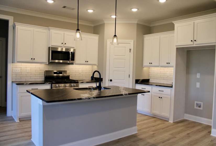 79 COLUMBIA WAY, Atoka, Tennessee 38004, 5 Bedrooms Bedrooms, 10 Rooms Rooms,3 BathroomsBathrooms,Residential,For Sale,COLUMBIA,10209493