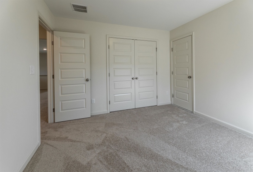 325 ST ANDREWS DR, Oakland, Tennessee 38060, 3 Bedrooms Bedrooms, 8 Rooms Rooms,2.1 BathroomsBathrooms,Residential,For Sale,ST ANDREWS,10191972