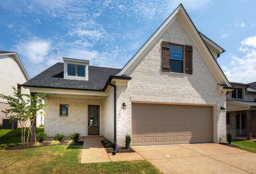 325 ST ANDREWS DR, Oakland, Tennessee 38060, 3 Bedrooms Bedrooms, 8 Rooms Rooms,2.1 BathroomsBathrooms,Residential,For Sale,ST ANDREWS,10191972