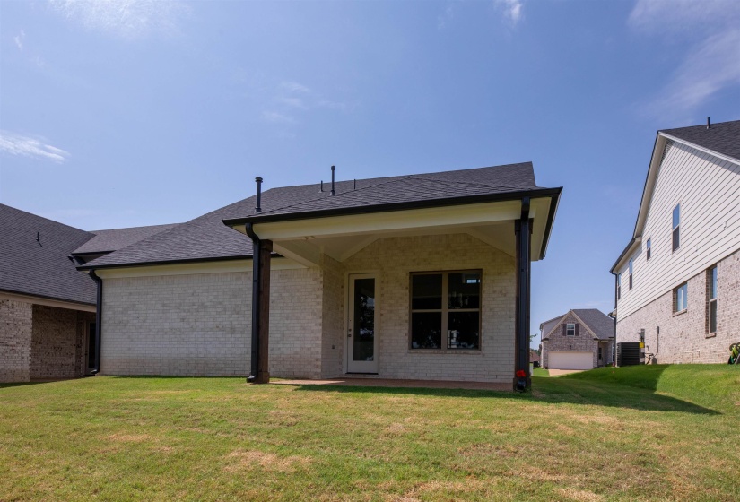 325 ST ANDREWS DR, Oakland, Tennessee 38060, 3 Bedrooms Bedrooms, 8 Rooms Rooms,2.1 BathroomsBathrooms,Residential,For Sale,ST ANDREWS,10191972