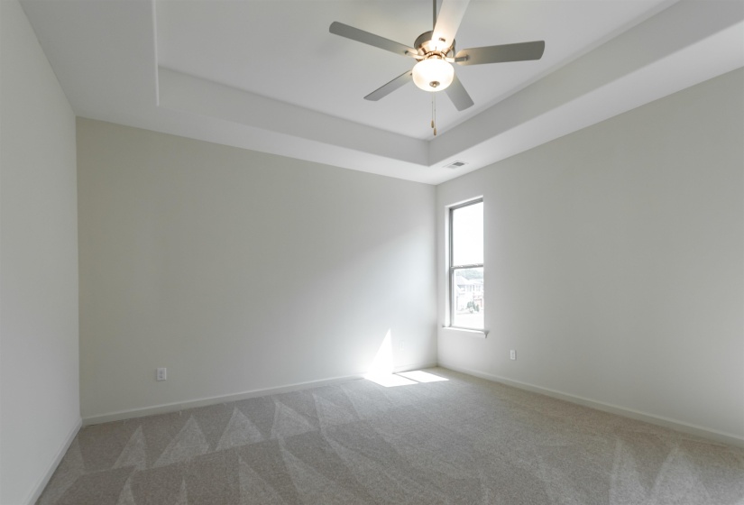 325 ST ANDREWS DR, Oakland, Tennessee 38060, 3 Bedrooms Bedrooms, 8 Rooms Rooms,2.1 BathroomsBathrooms,Residential,For Sale,ST ANDREWS,10191972