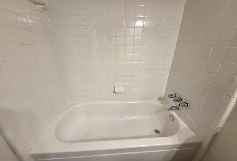 4528 SUGAR CREEK RD, Memphis, Tennessee 38118, 3 Bedroom Bedrooms, 5 Room Rooms,1 BathroomBathrooms,Residential,For Sale,SUGAR CREEK,0,10209595