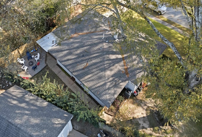 Aerial view of property and surrounding area