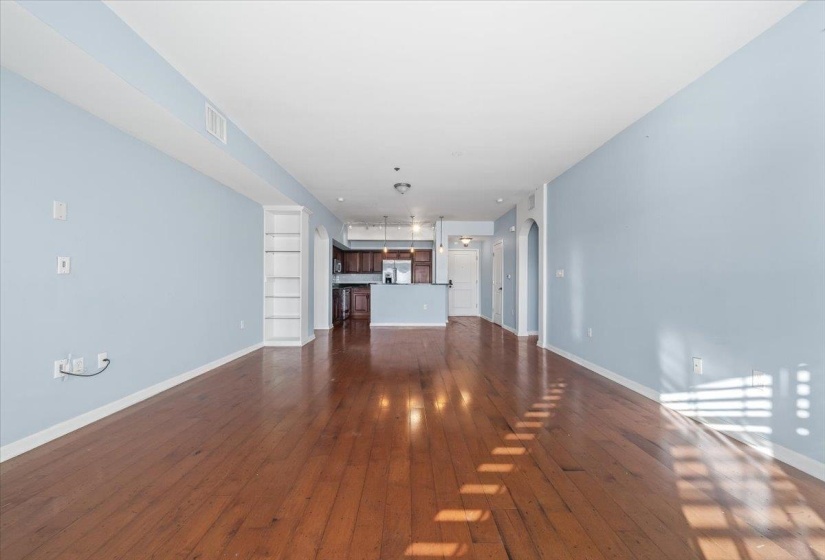 665 TENNESSEE ST, Memphis, Tennessee 38103, 2 Bedrooms Bedrooms, 5 Rooms Rooms,2 BathroomsBathrooms,Residential,For Sale,TENNESSEE,10209631