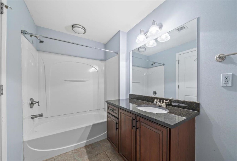 665 TENNESSEE ST, Memphis, Tennessee 38103, 2 Bedrooms Bedrooms, 5 Rooms Rooms,2 BathroomsBathrooms,Residential,For Sale,TENNESSEE,10209631