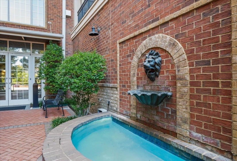 665 TENNESSEE ST, Memphis, Tennessee 38103, 2 Bedrooms Bedrooms, 5 Rooms Rooms,2 BathroomsBathrooms,Residential,For Sale,TENNESSEE,10209631