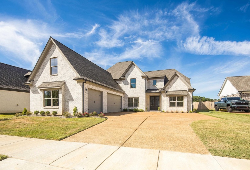 Welcome home to 12064 Stromness Cv, the stunning Ashford Plan!
