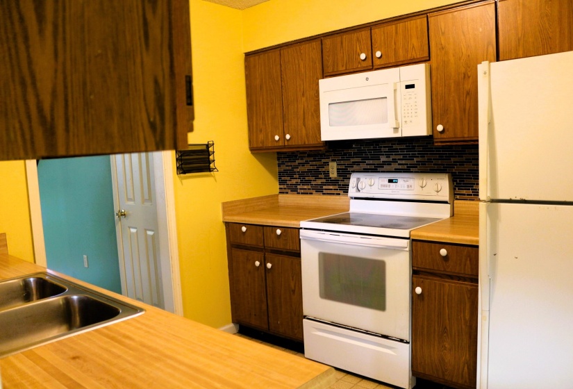 4204 HICKORY GROVE DR, Memphis, Tennessee 38141, 2 Bedrooms Bedrooms, 5 Rooms Rooms,2 BathroomsBathrooms,Residential,For Sale,HICKORY GROVE,10209692