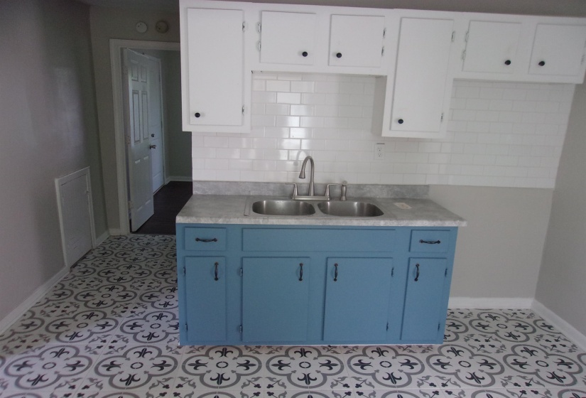 3792 DUNN AVE, Memphis, Tennessee 38111, 2 Bedrooms Bedrooms, 4 Rooms Rooms,1 BathroomBathrooms,Residential,For Sale,DUNN,10209718