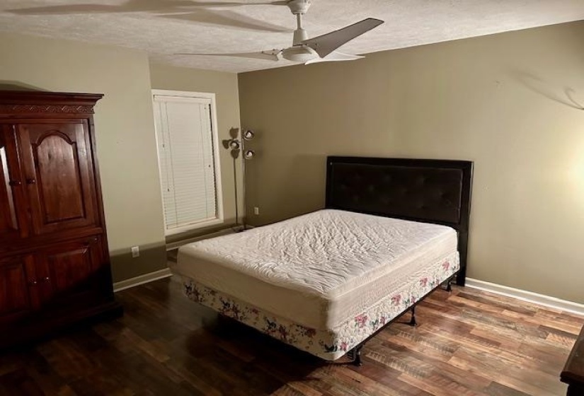 187 COLLINS ST, Ripley, Tennessee 38063, 3 Bedrooms Bedrooms, 7 Rooms Rooms,2 BathroomsBathrooms,Residential,For Sale,COLLINS,10209885