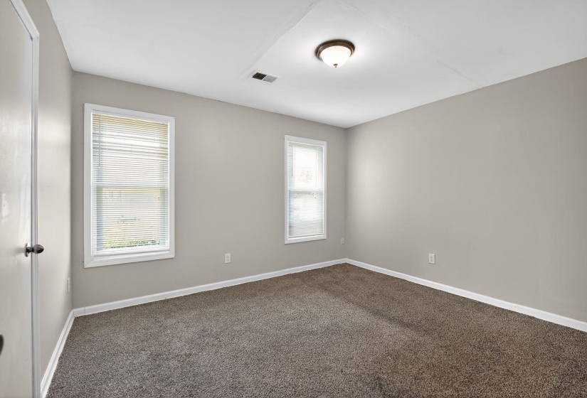 4360 BLUEBELL ST, Memphis, Tennessee 38109, 4 Bedrooms Bedrooms, 6 Rooms Rooms,1 BathroomBathrooms,Residential,For Sale,BLUEBELL,10209892