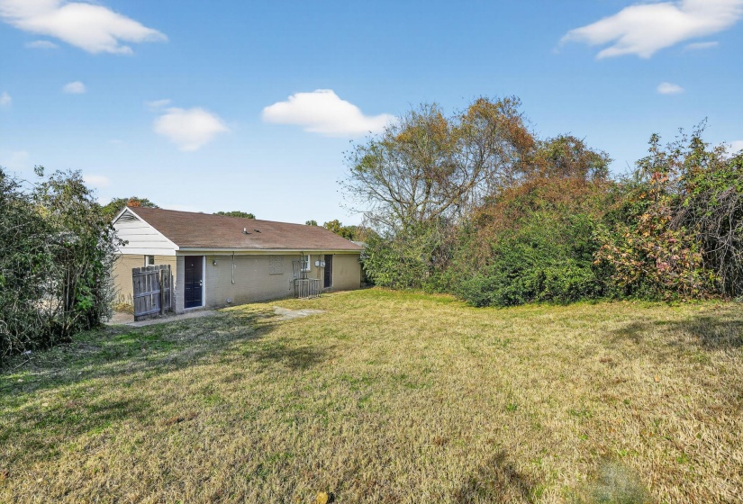 4360 BLUEBELL ST, Memphis, Tennessee 38109, 4 Bedrooms Bedrooms, 6 Rooms Rooms,1 BathroomBathrooms,Residential,For Sale,BLUEBELL,10209892