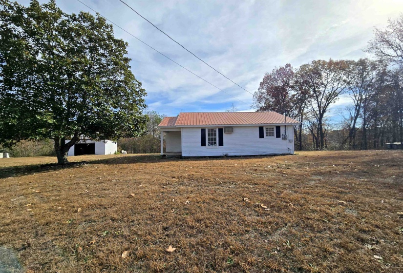 1907 ELMER COX RD, Bethel Springs, Tennessee 38315, 2 Bedrooms Bedrooms, 5 Rooms Rooms,1 BathroomBathrooms,Residential,For Sale,ELMER COX,10209896