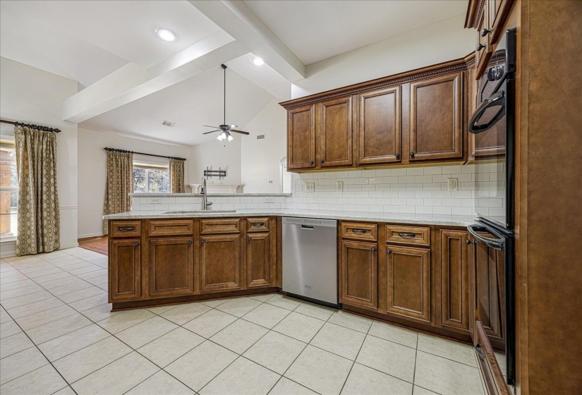 250 LEWIS FAIRWAY CIR, Oakland, Tennessee 38060, 4 Bedrooms Bedrooms, 9 Rooms Rooms,2.1 BathroomsBathrooms,Residential,For Sale,LEWIS FAIRWAY,10209898