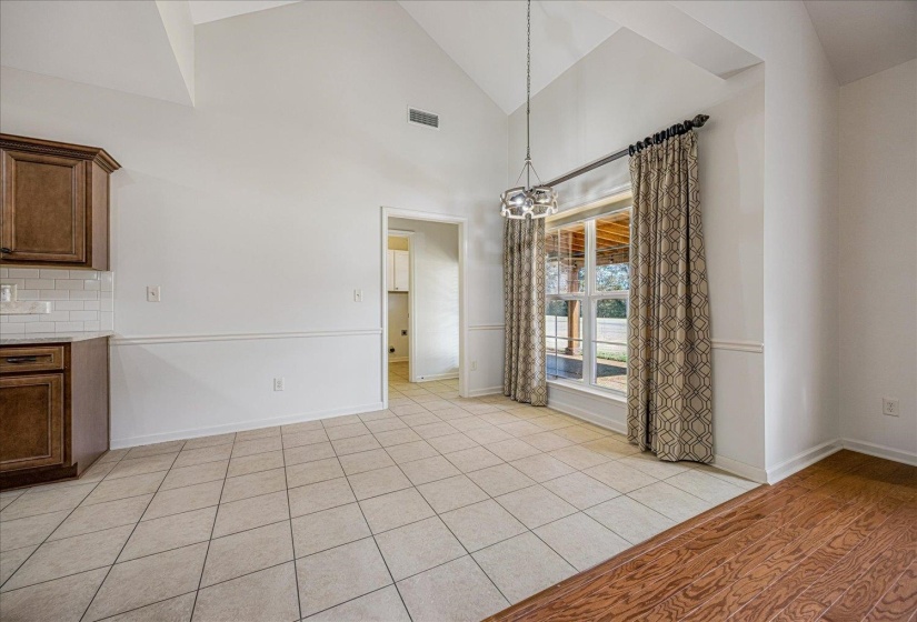 250 LEWIS FAIRWAY CIR, Oakland, Tennessee 38060, 4 Bedrooms Bedrooms, 9 Rooms Rooms,2.1 BathroomsBathrooms,Residential,For Sale,LEWIS FAIRWAY,10209898