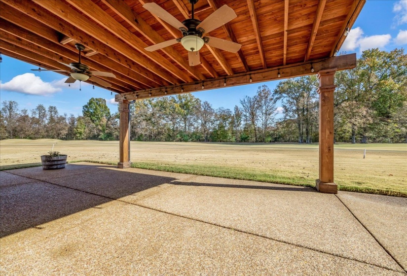 250 LEWIS FAIRWAY CIR, Oakland, Tennessee 38060, 4 Bedrooms Bedrooms, 9 Rooms Rooms,2.1 BathroomsBathrooms,Residential,For Sale,LEWIS FAIRWAY,10209898