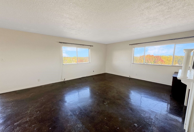 1960 PARKWAY AVE, Memphis, Tennessee 38112, 2 Bedrooms Bedrooms, 5 Rooms Rooms,2 BathroomsBathrooms,Residential,For Sale,PARKWAY,10209901