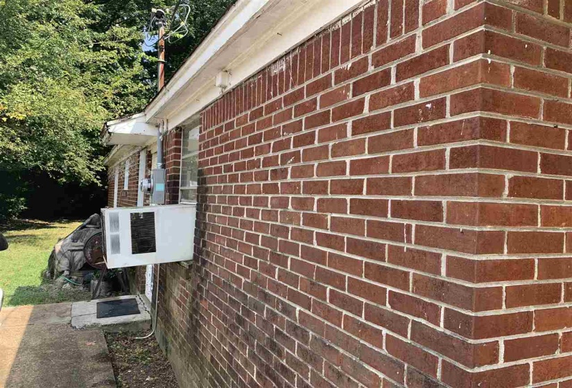 1414 HORACE ST, Memphis, Tennessee 38106, 3 Bedrooms Bedrooms, 6 Rooms Rooms,1.1 BathroomsBathrooms,Residential,For Sale,HORACE,10209912