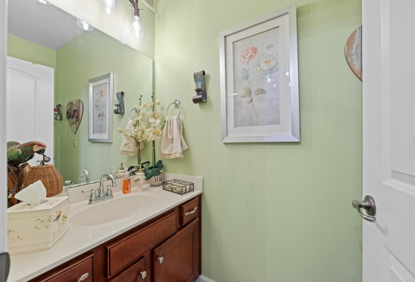 721 LITTY CT, Memphis, Tennessee 38103, 1 Bedroom Bedrooms, 4 Rooms Rooms,1.1 BathroomsBathrooms,Residential,For Sale,LITTY,10209917